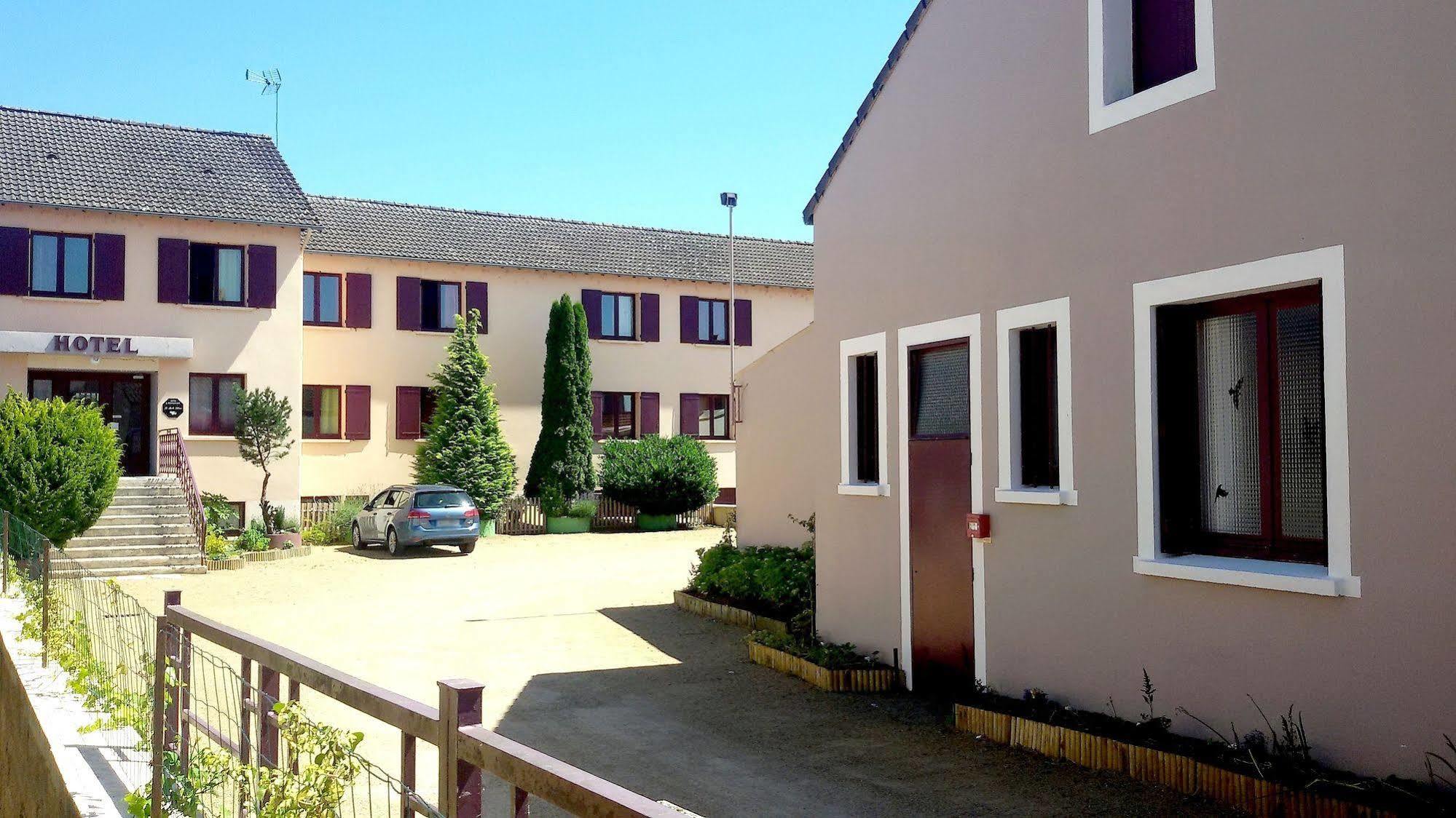 Le Merle Blanc Hotel Logis Дигуэн Экстерьер фото