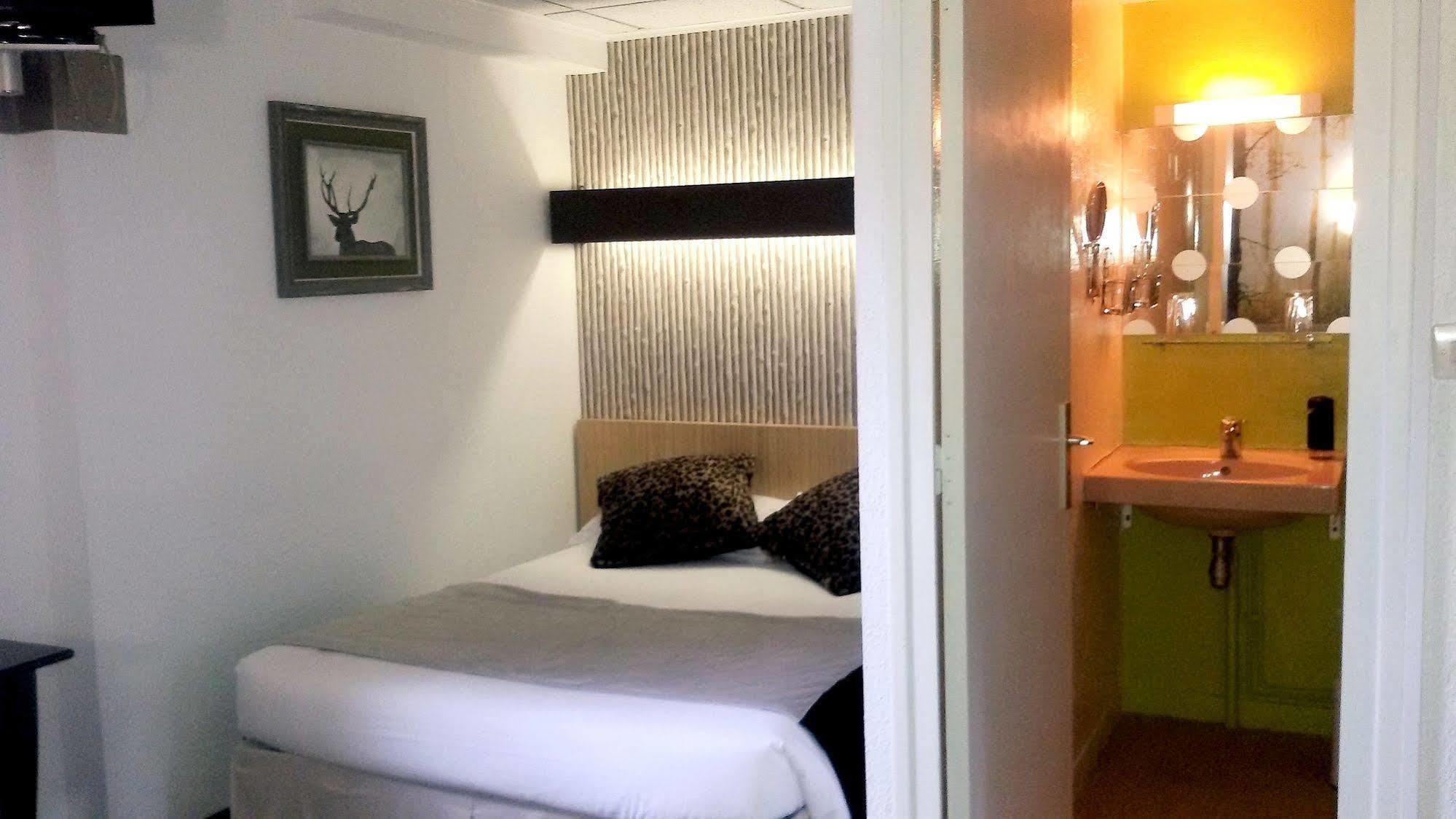 Le Merle Blanc Hotel Logis Дигуэн Экстерьер фото